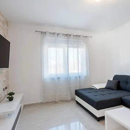 Villa Holiday House Seaview, Rovanjska